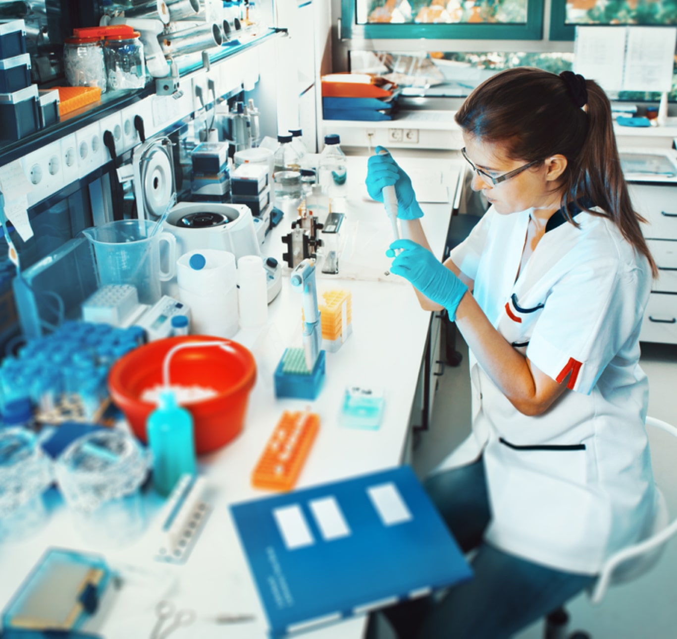 Lab Scientist Image DecodeME A female scientist in a laboratory